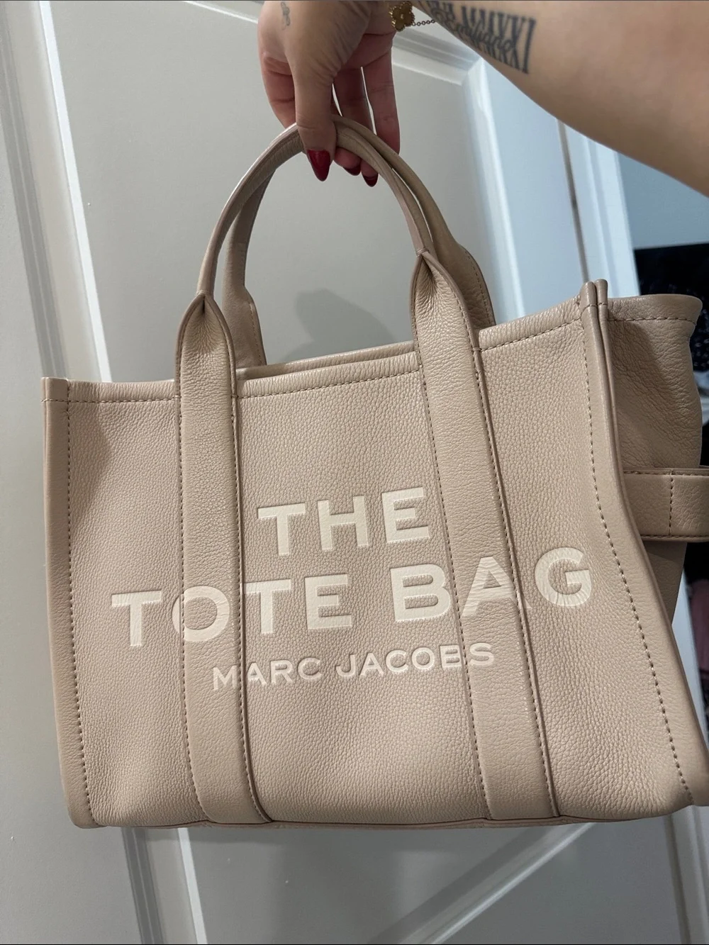 Marc Jacobs leather The Tote Bag Authentic